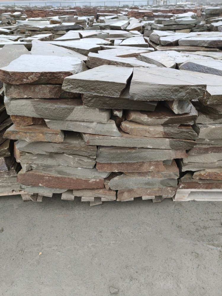 Плитняк песчаник серо-зелёный для мощения 60-65 мм купить в Элисте