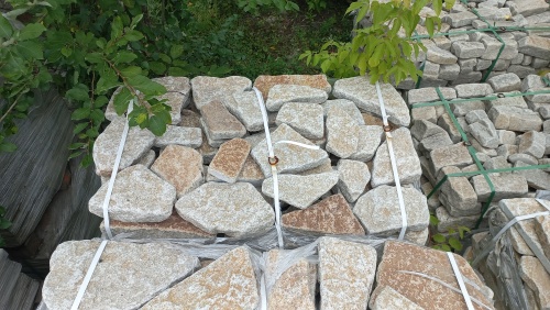 Гранитный плитняк галтованный для парковки купить в Элисте