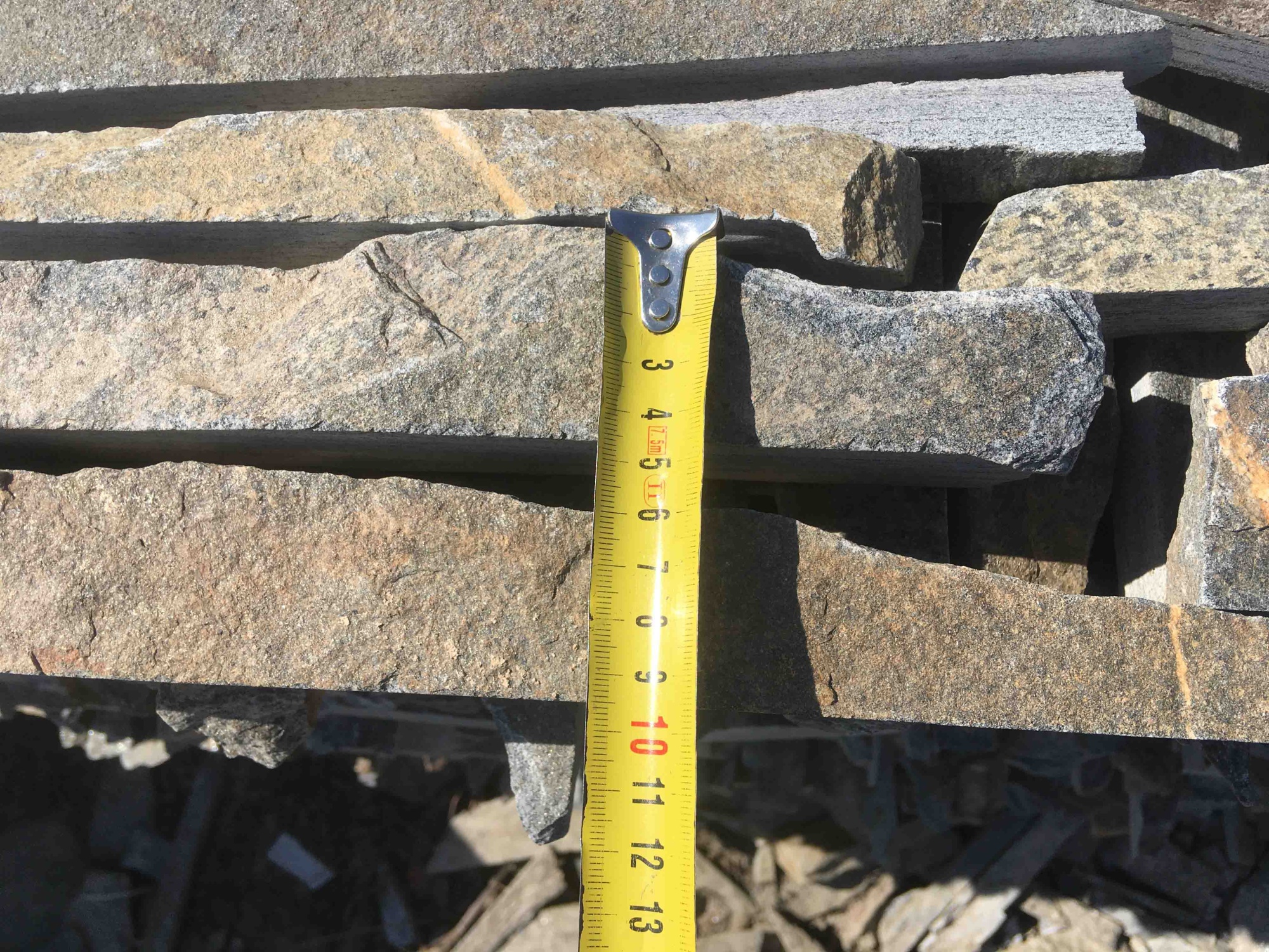 Горбушка златолит мультиколор для облицовки купить в Элисте