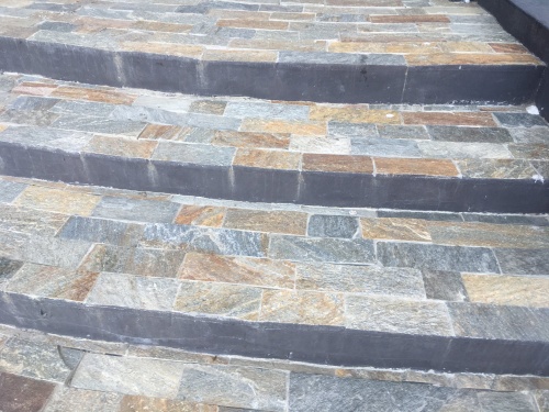 Плитка из Златолита Уральского для лестницы купить в Элисте