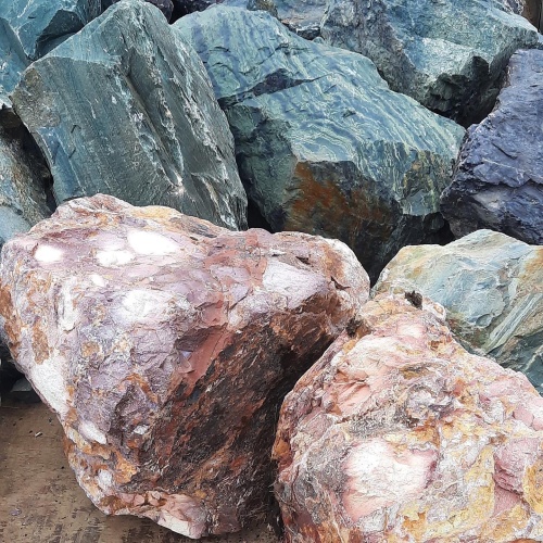 Ландшафтные глыбы красно-фиолетовые 200-1000 килограмм купить в Элисте