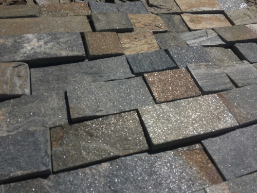 Плитка пилёная златолит Уральский для цоколя, отмостки купить в Элисте