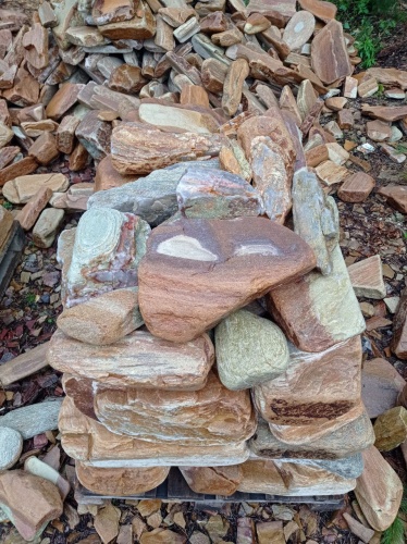 Златолит жёлтый, жёлто-зелёный глыбки и валуны для ланшафтного дизайна купить в Элисте