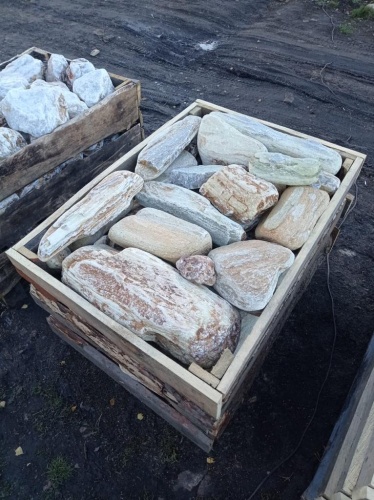 Златолит жёлтый, жёлто-зелёный глыбки и валуны для ланшафтного дизайна купить в Элисте