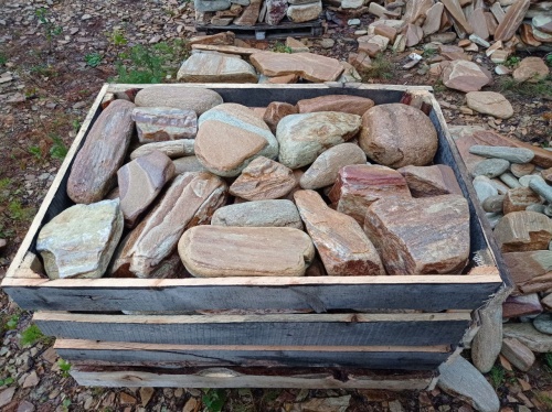 Златолит жёлтый, жёлто-зелёный глыбки и валуны для ланшафтного дизайна купить в Элисте