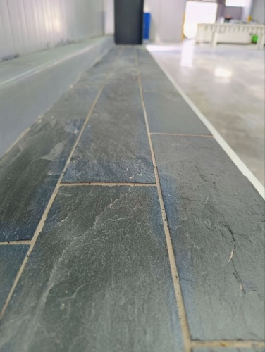 Плитка чёрная из натурального камня фасадная 30 см * 5 см, толщина 7 мм -30 мм купить в Элисте