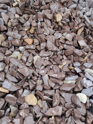 купить коричневый щебень